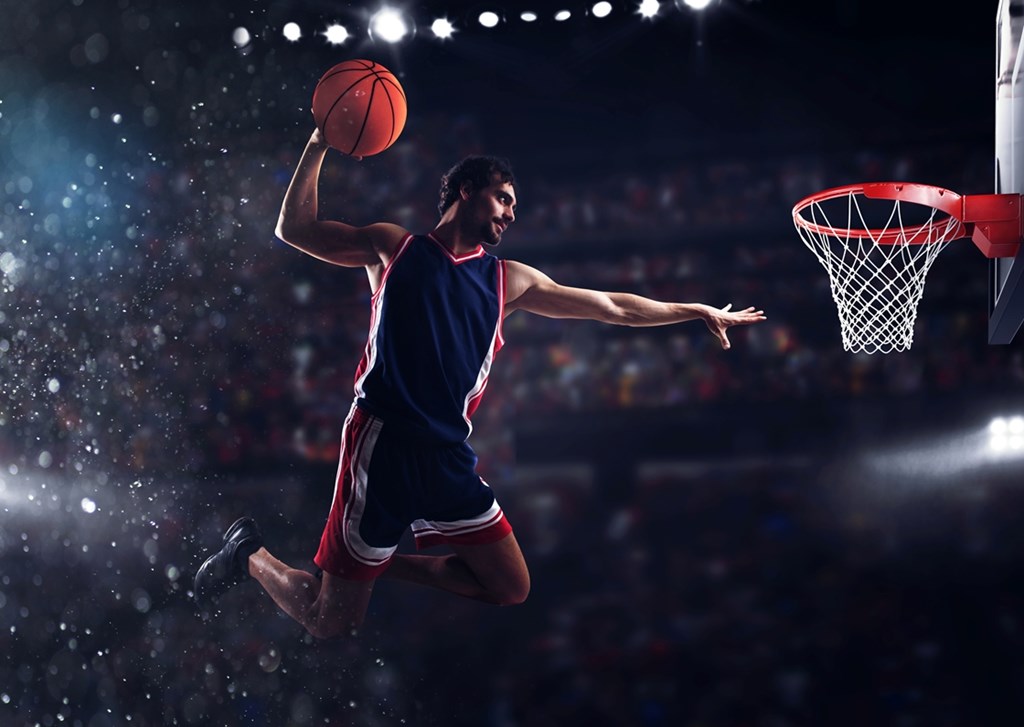 Basketball dunk affiches et impressions par Moritz Uebe - Printler